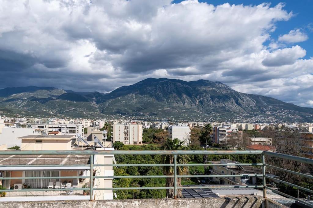 Appartamento Skyhigh Haven Kalamata Esterno foto
