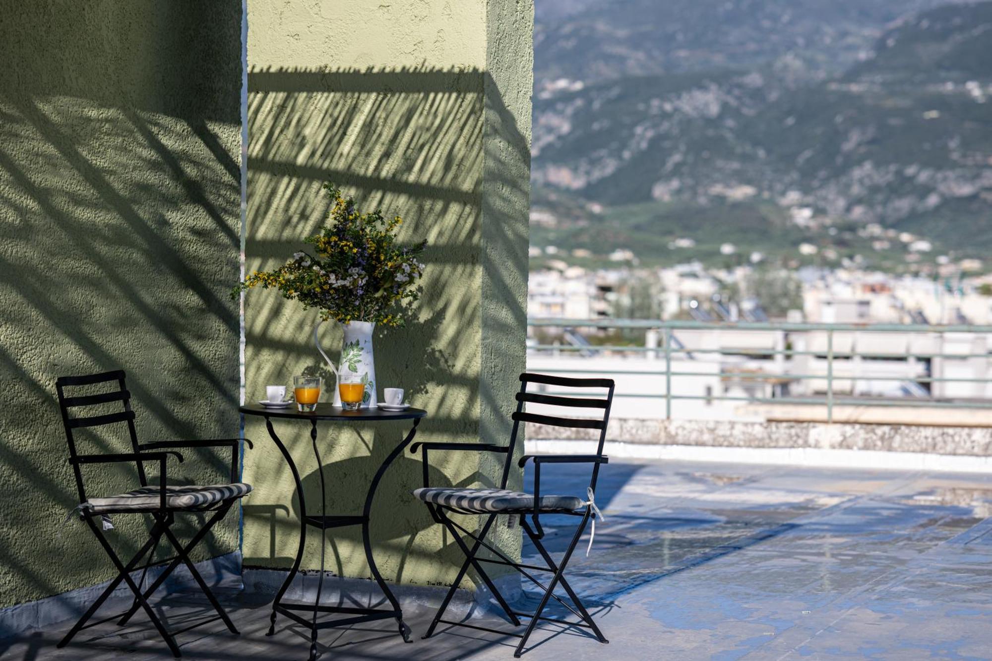 Appartamento Skyhigh Haven Kalamata Esterno foto